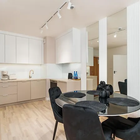 Apartment Apart111 Kasprowicza 20c Basen W Cenie
